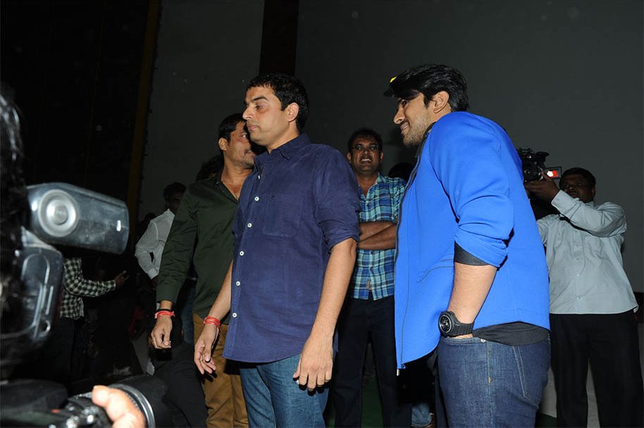 Yevadu-Trailer-Launch-at-Sandhya-70MM